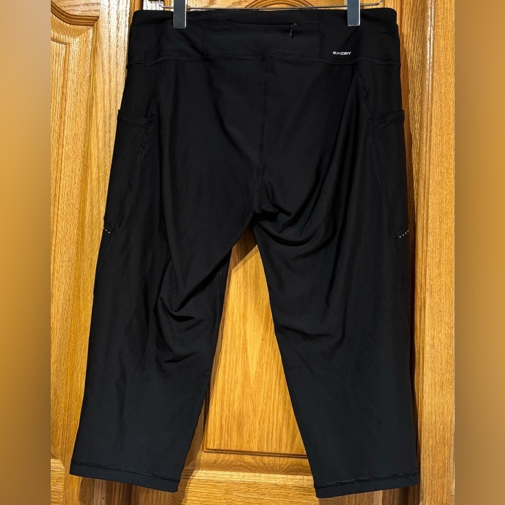 Saucony Bullet Series Black Capri Compression Leggings for Running Large - Picture 5 of 7